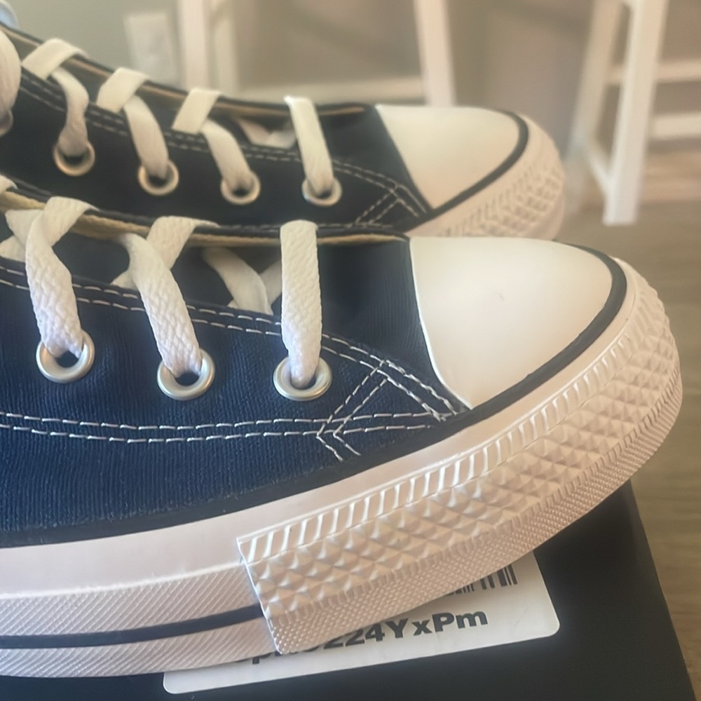 ❇️NWT❇️ Converse Navy Hi Tops - Picture 7 of 9
